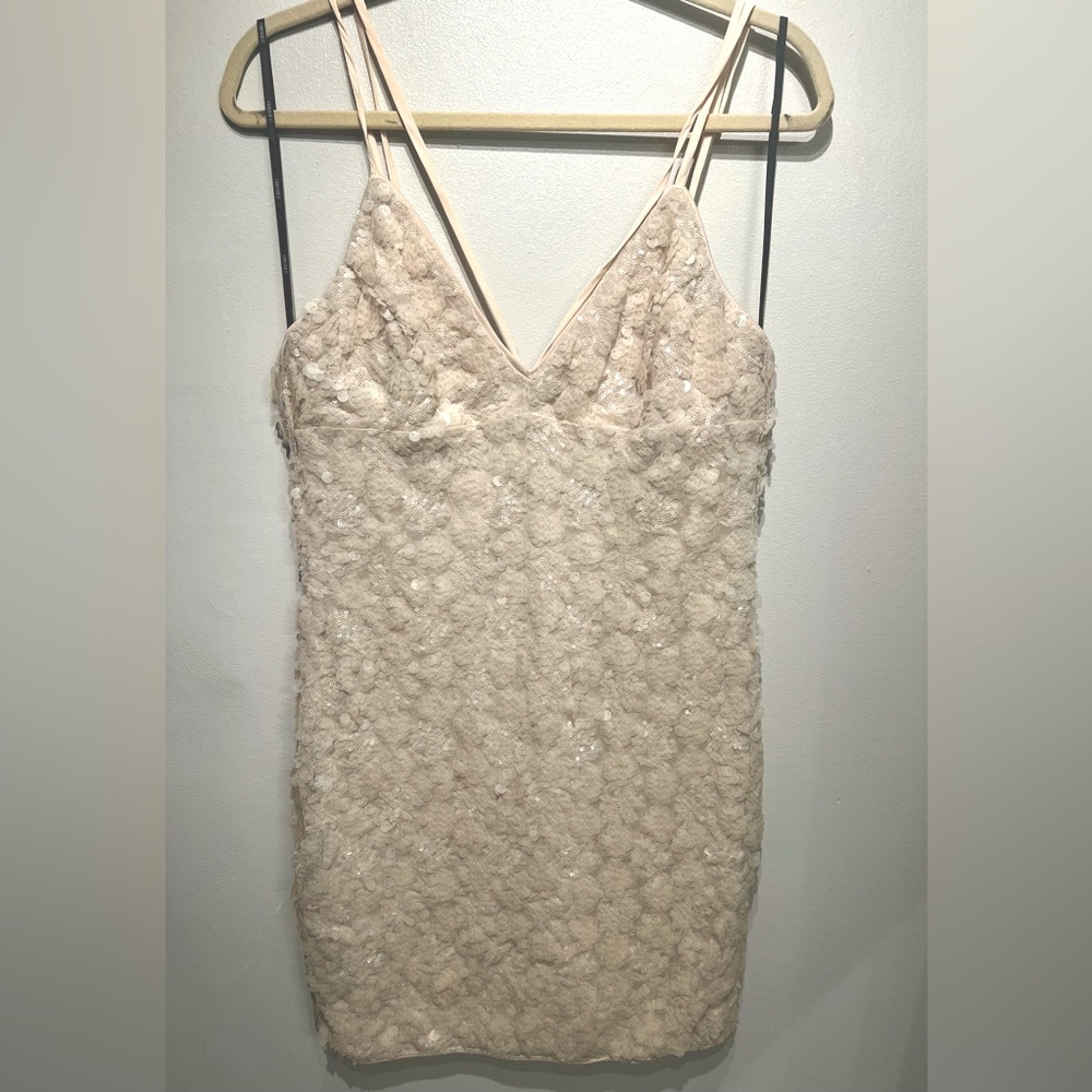 Forever 21 Sequin Deep V Neck Bodycon Party Dress in Nude- Size L